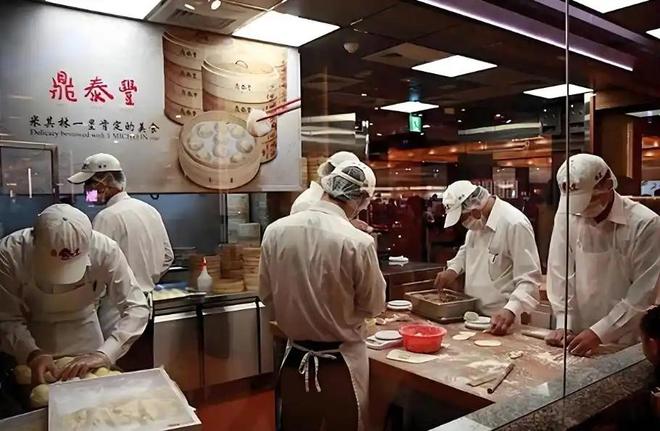 字号跌落神坛曾红极一时如今仅剩14家店麻将胡了模拟器彻底退出！又一53年老(图3)